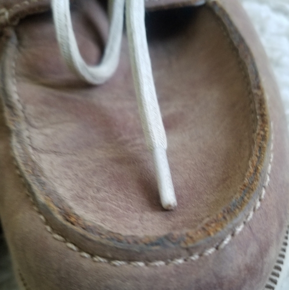 Sperry Boat Shoes - Picture 2 of 5